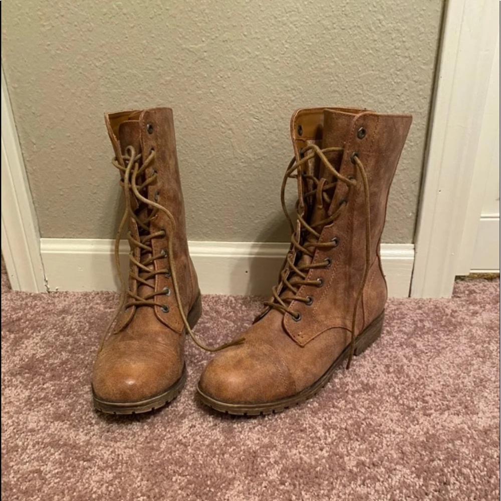Lace up boots